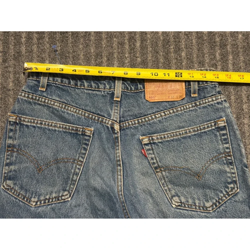 Vintage Levis 550 Relaxed Fit Tapered Leg Blue Jeans Mens 32x30 1998 Mexico